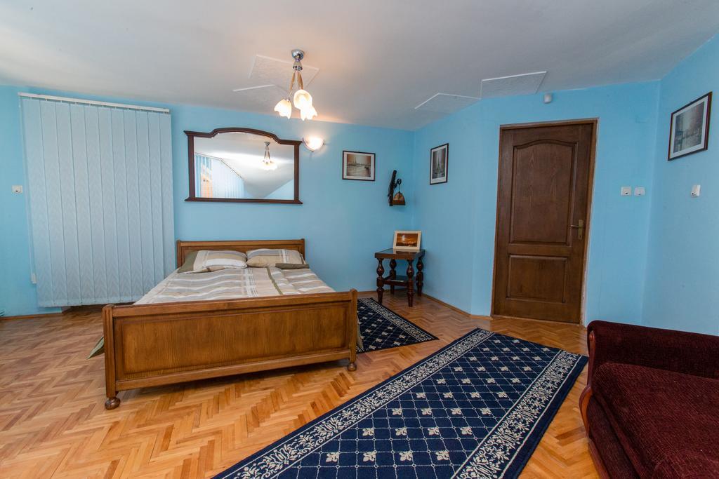 Casa Tudor トゥルダ 部屋 写真